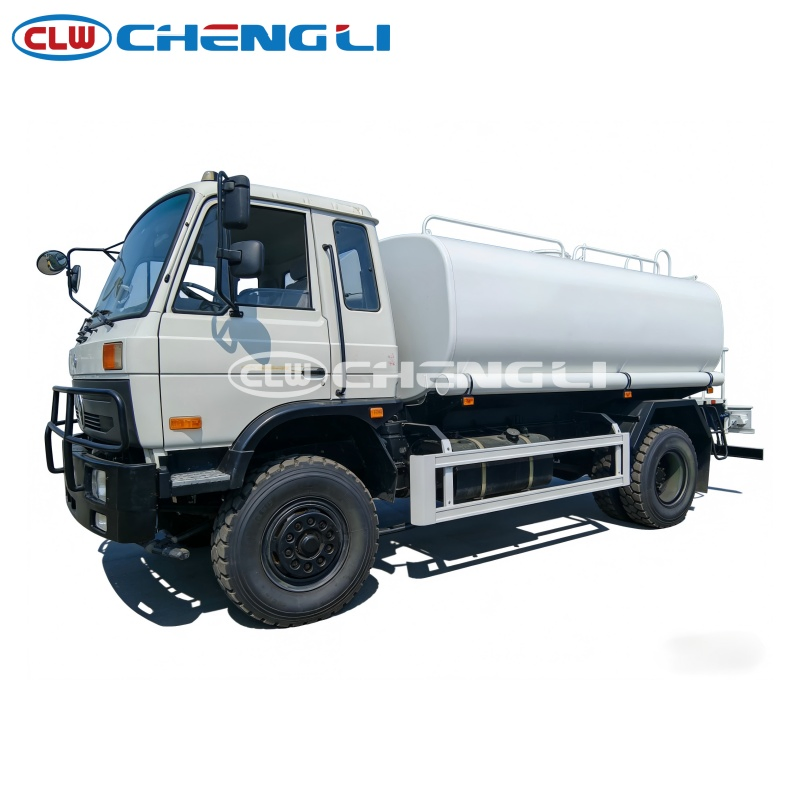 Camion-citerne d’eau 4×4 – 8 000 L