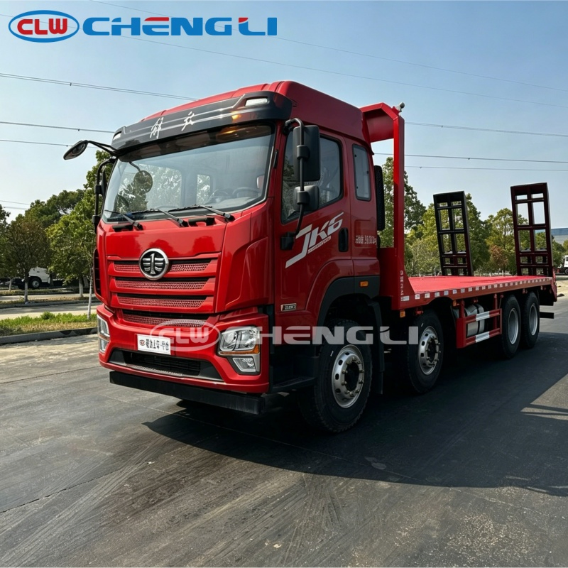 Porte-engins FAW 8×4 – charge annoncée 18 410 kg – vue 1