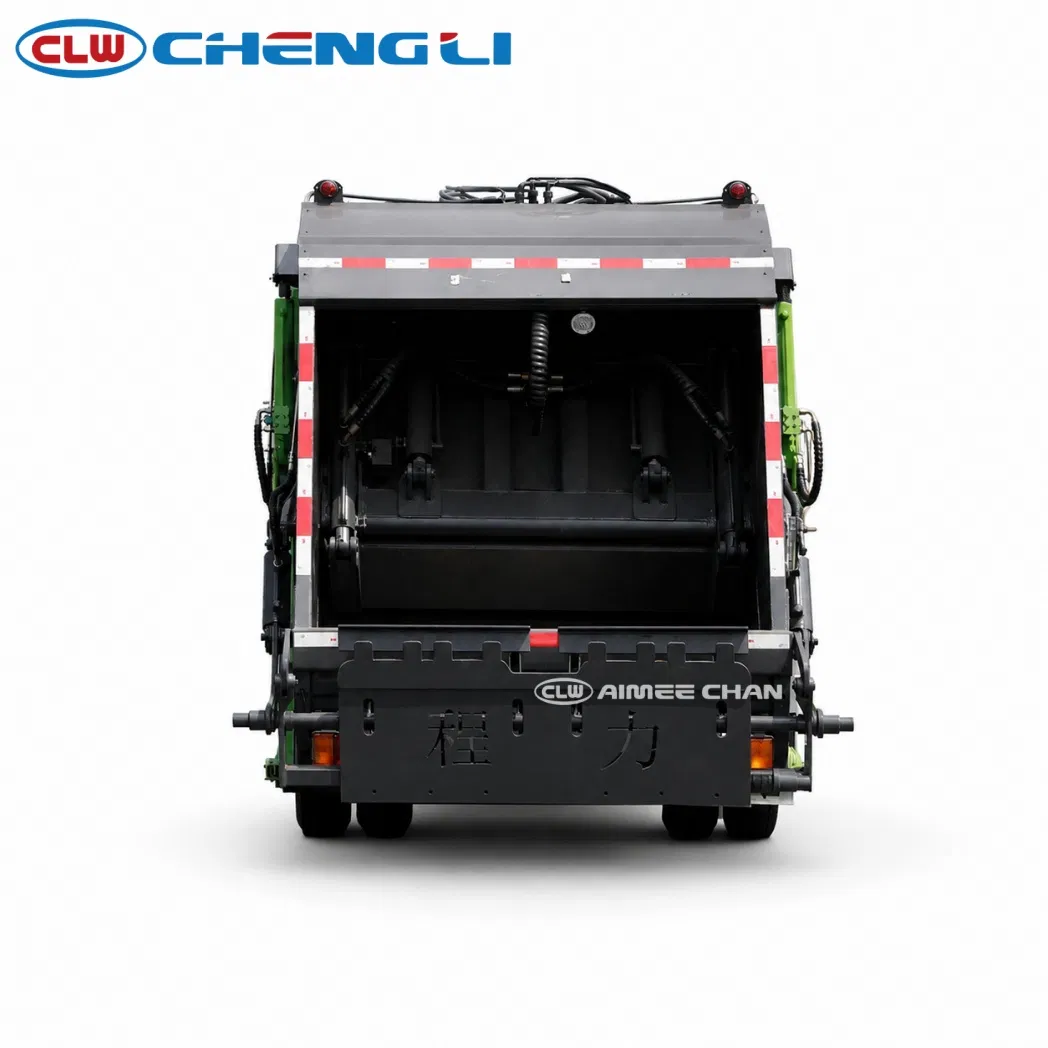 Isuzu 4×2 rear-load compactor truck, 6 m³ – view 3