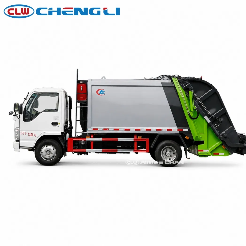 Isuzu 4×2 rear-load compactor truck, 6 m³ – view 2