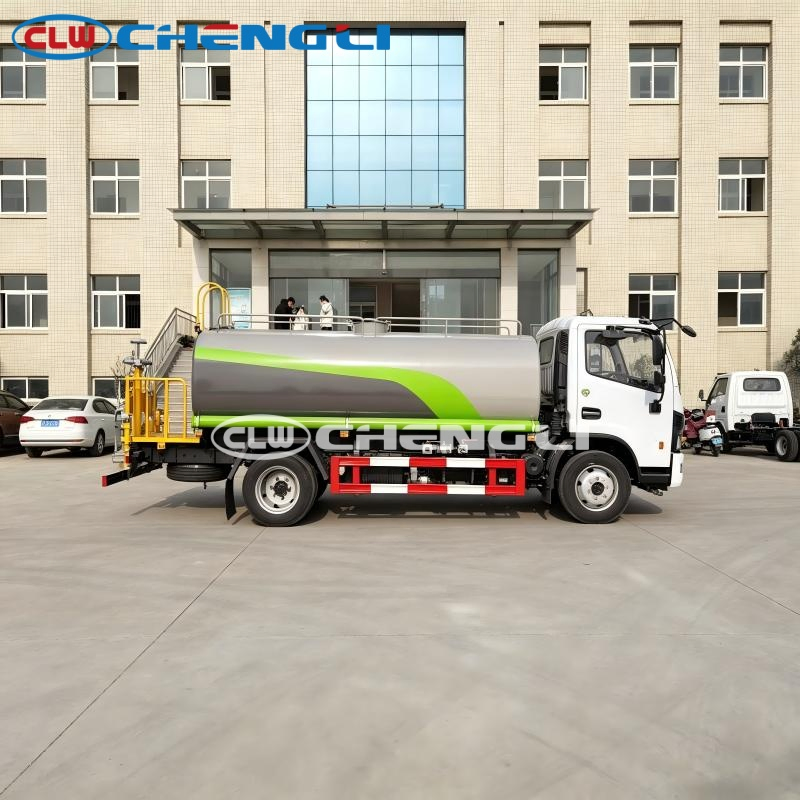 Camion arroseur Dongfeng 4×2 – citerne 9 m³