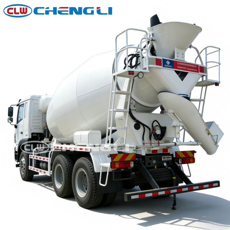 Camion malaxeur HOWO 8×4 – tambour 7,74 m³