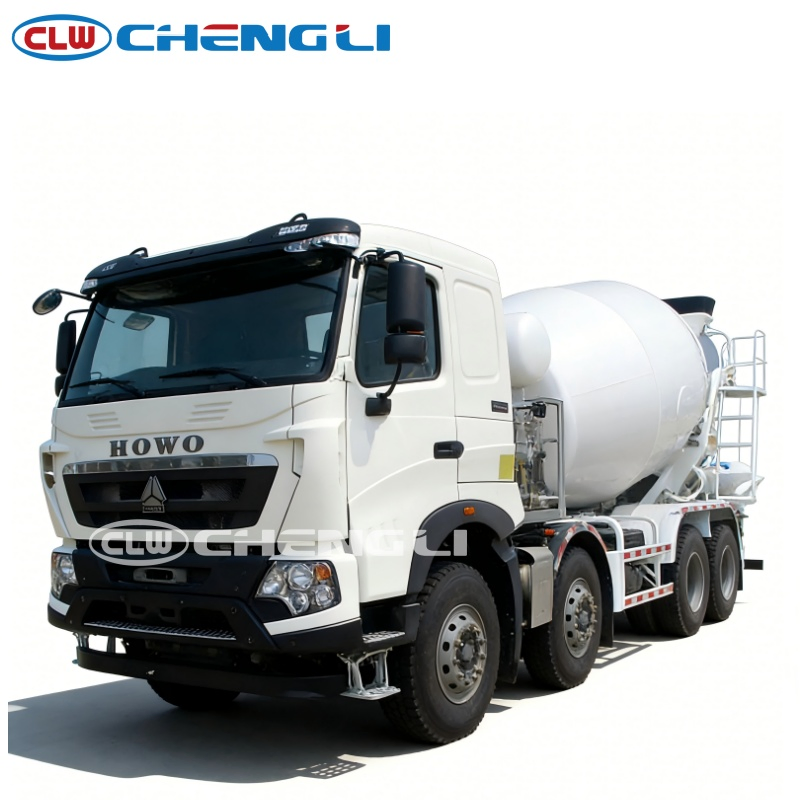 Camion malaxeur HOWO 8×4 – tambour 7,74 m³
