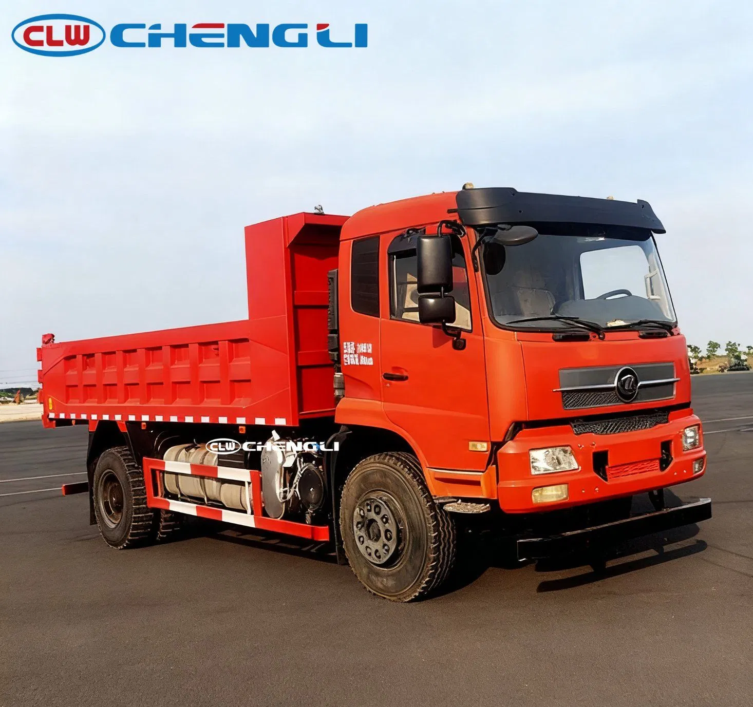 Camion-benne de chantier 4×2 – charge annoncée 10 t