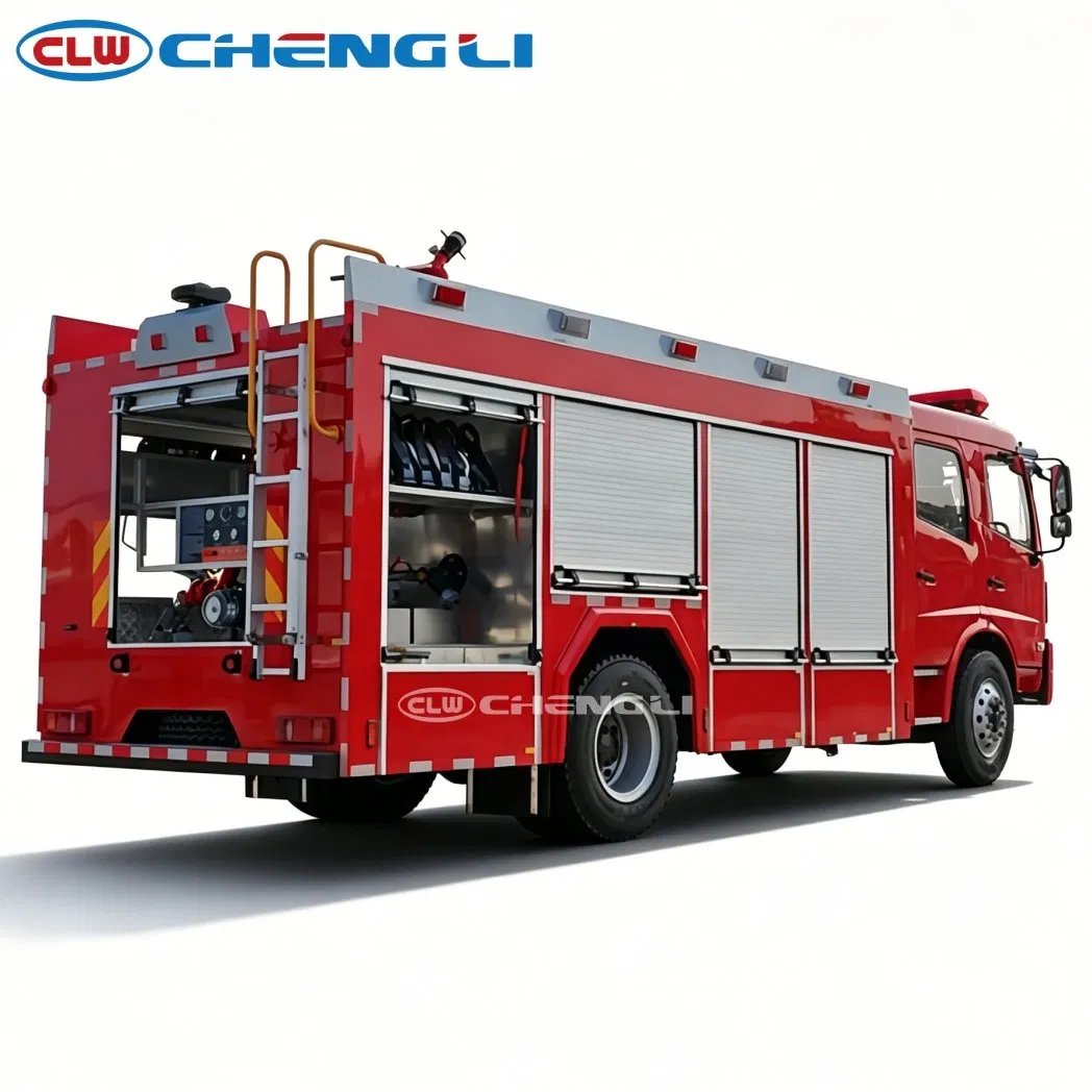 Camion incendie à double cabine 4×2 – eau 7 000 L + mousse 1 000 L