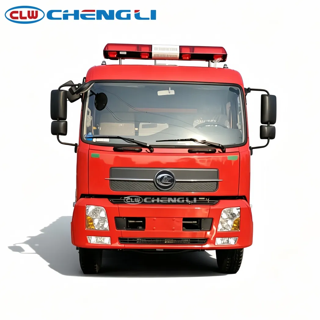 Camion incendie à double cabine 4×2 – eau 7 000 L + mousse 1 000 L